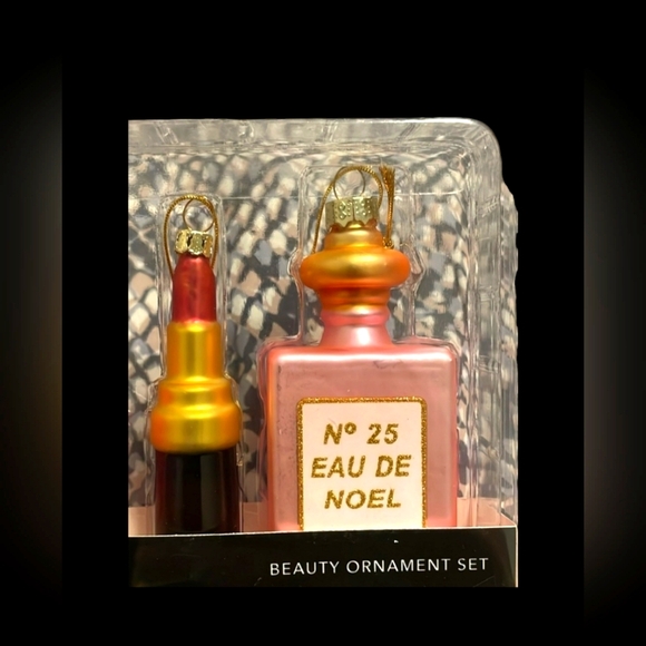 Saxs Fifth Ave Beauty Ornament 3 Piece Limited Edition Set NEW IN BOX ๐๐๐ - Picture 5 of 6
